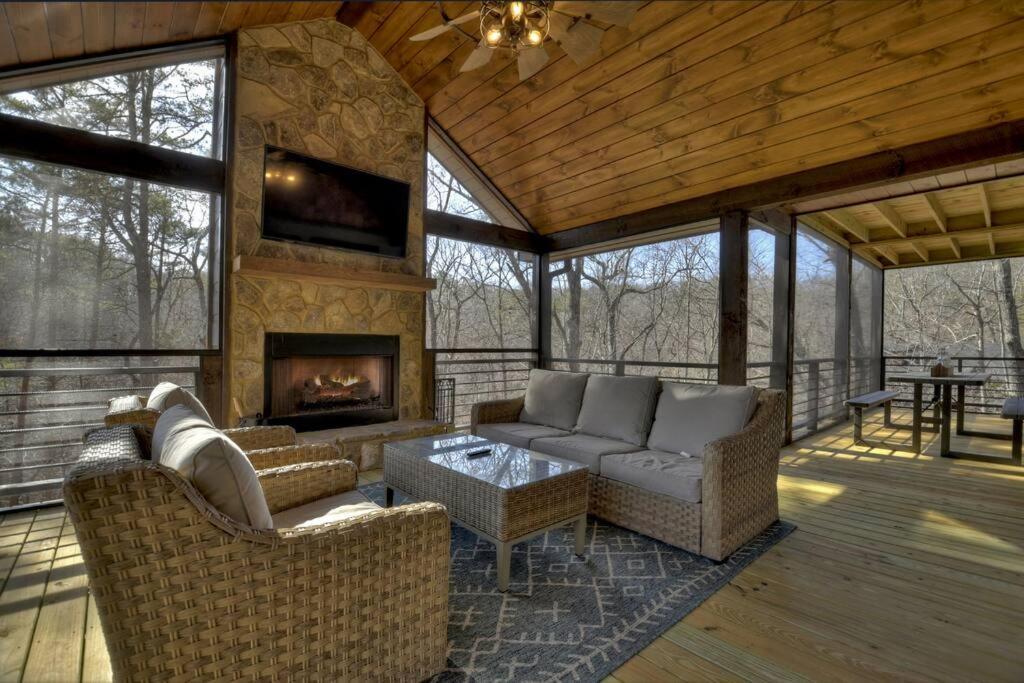 Rosewood Retreat - Hot Tub Fire Pit Pool Table Villa Blue Ridge Eksteriør billede