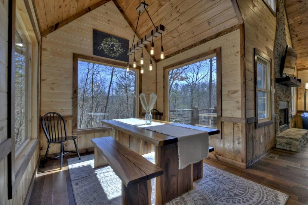 Rosewood Retreat - Hot Tub Fire Pit Pool Table Villa Blue Ridge Eksteriør billede