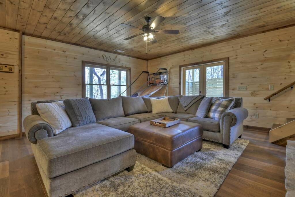 Rosewood Retreat - Hot Tub Fire Pit Pool Table Villa Blue Ridge Eksteriør billede