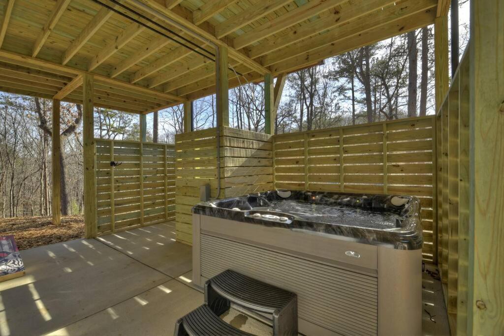 Rosewood Retreat - Hot Tub Fire Pit Pool Table Villa Blue Ridge Eksteriør billede