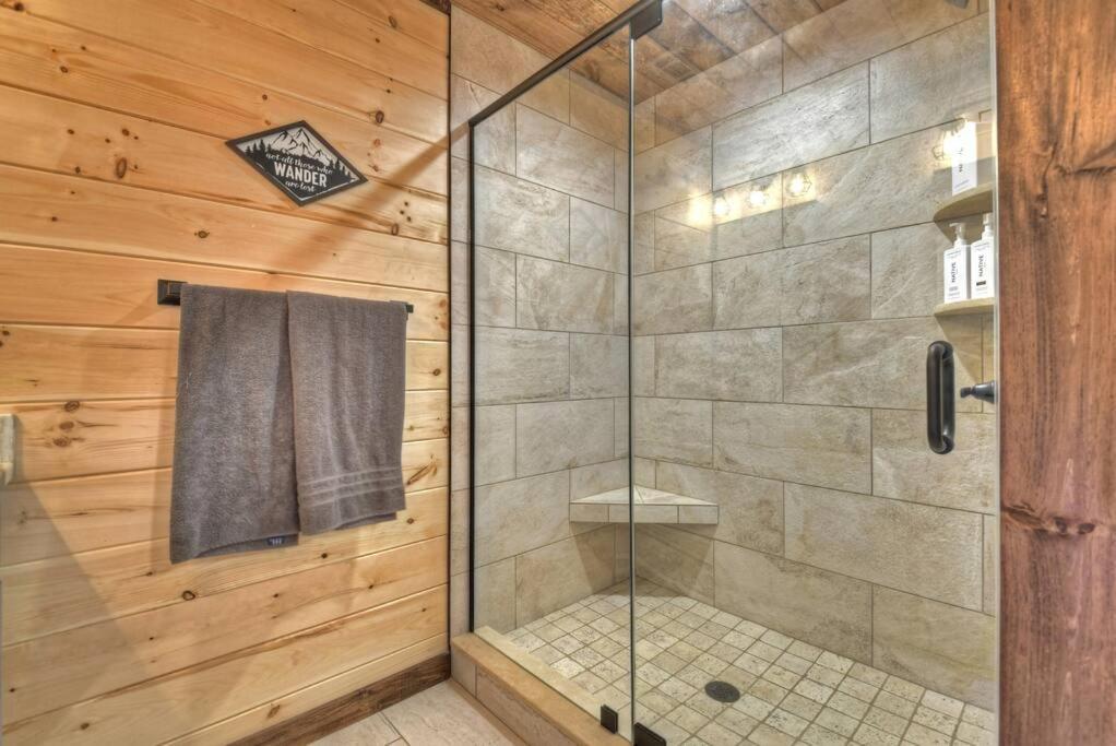 Rosewood Retreat - Hot Tub Fire Pit Pool Table Villa Blue Ridge Eksteriør billede